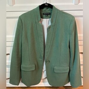 Cute green blazer, size L